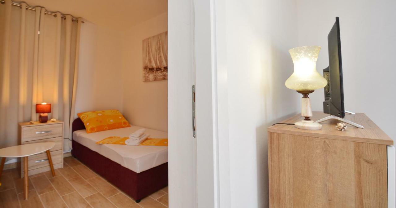 Apartmani Cesarec Basina المظهر الخارجي الصورة